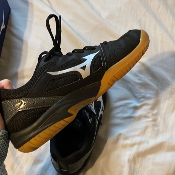 mizuno indoor cyclone speed 2 - Picture 3 of 5